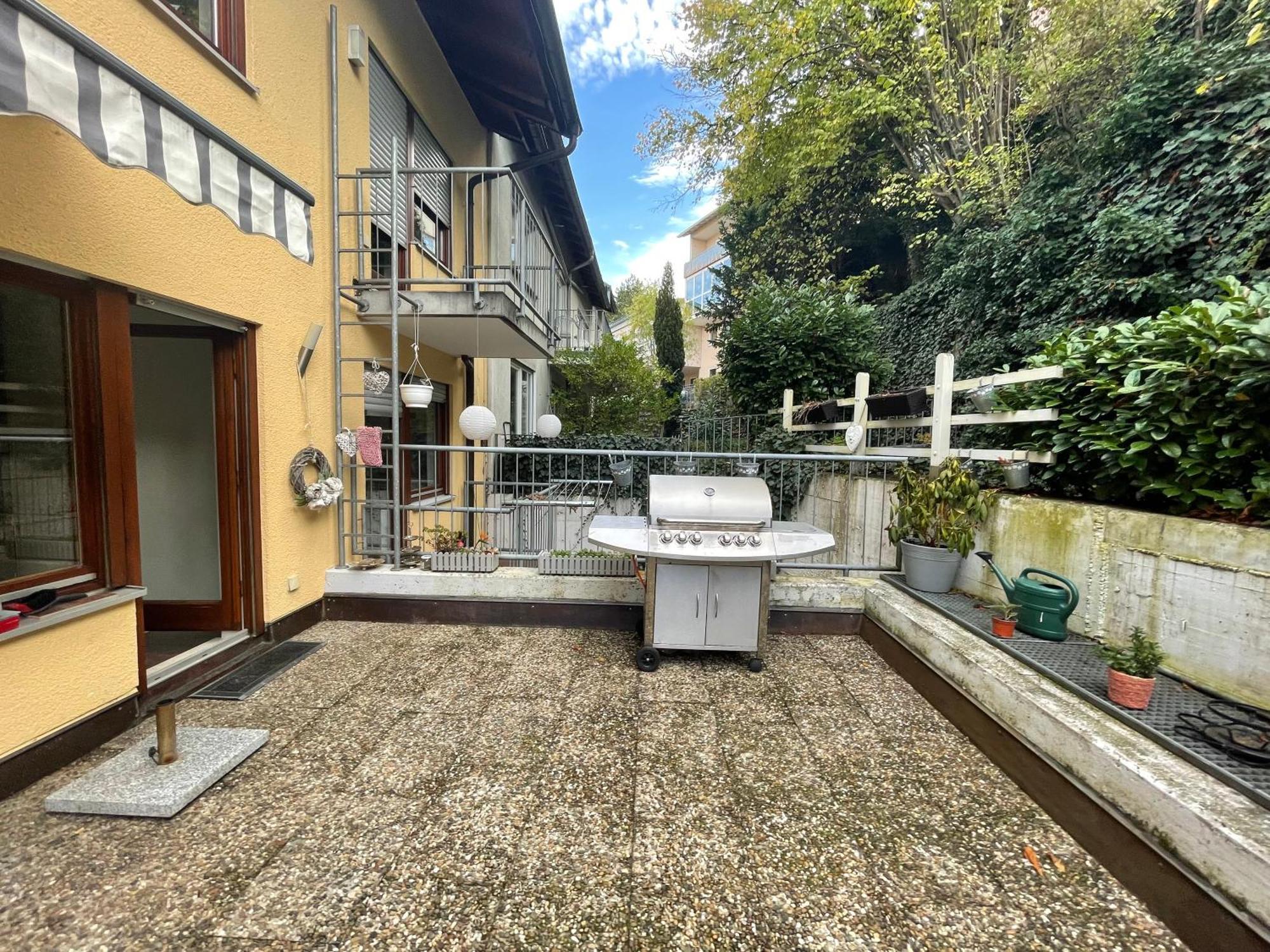 Wunderschoenes 2 Zimmer Apartment Zentrum Goldstadt Pforzheim Luaran gambar
