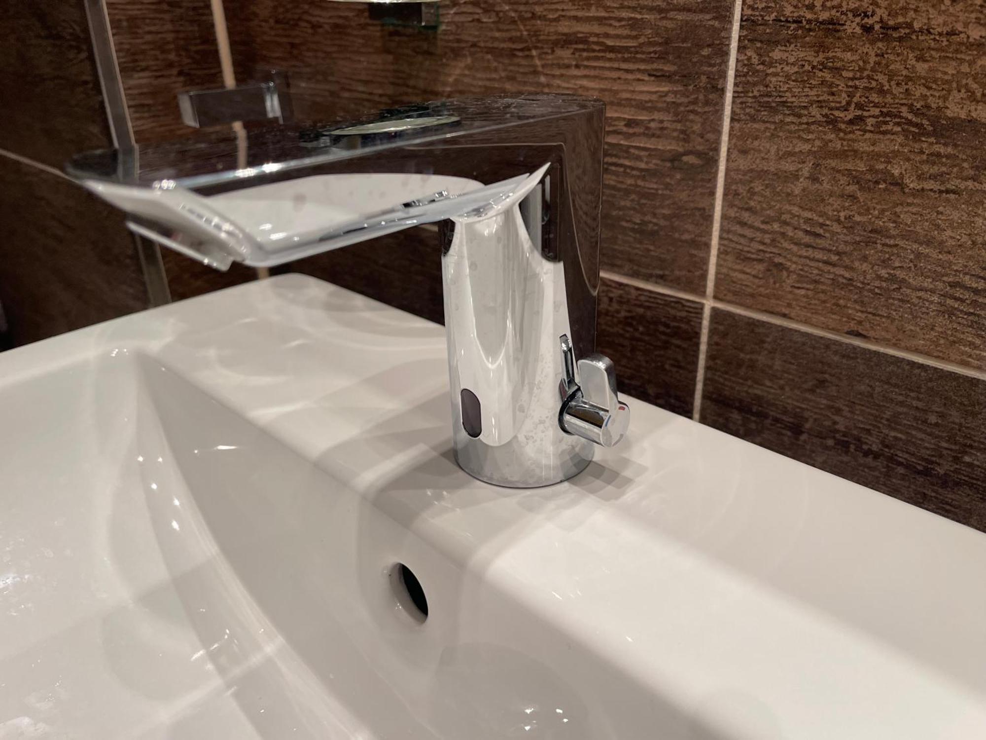 Wunderschoenes 2 Zimmer Apartment Zentrum Goldstadt Pforzheim Luaran gambar