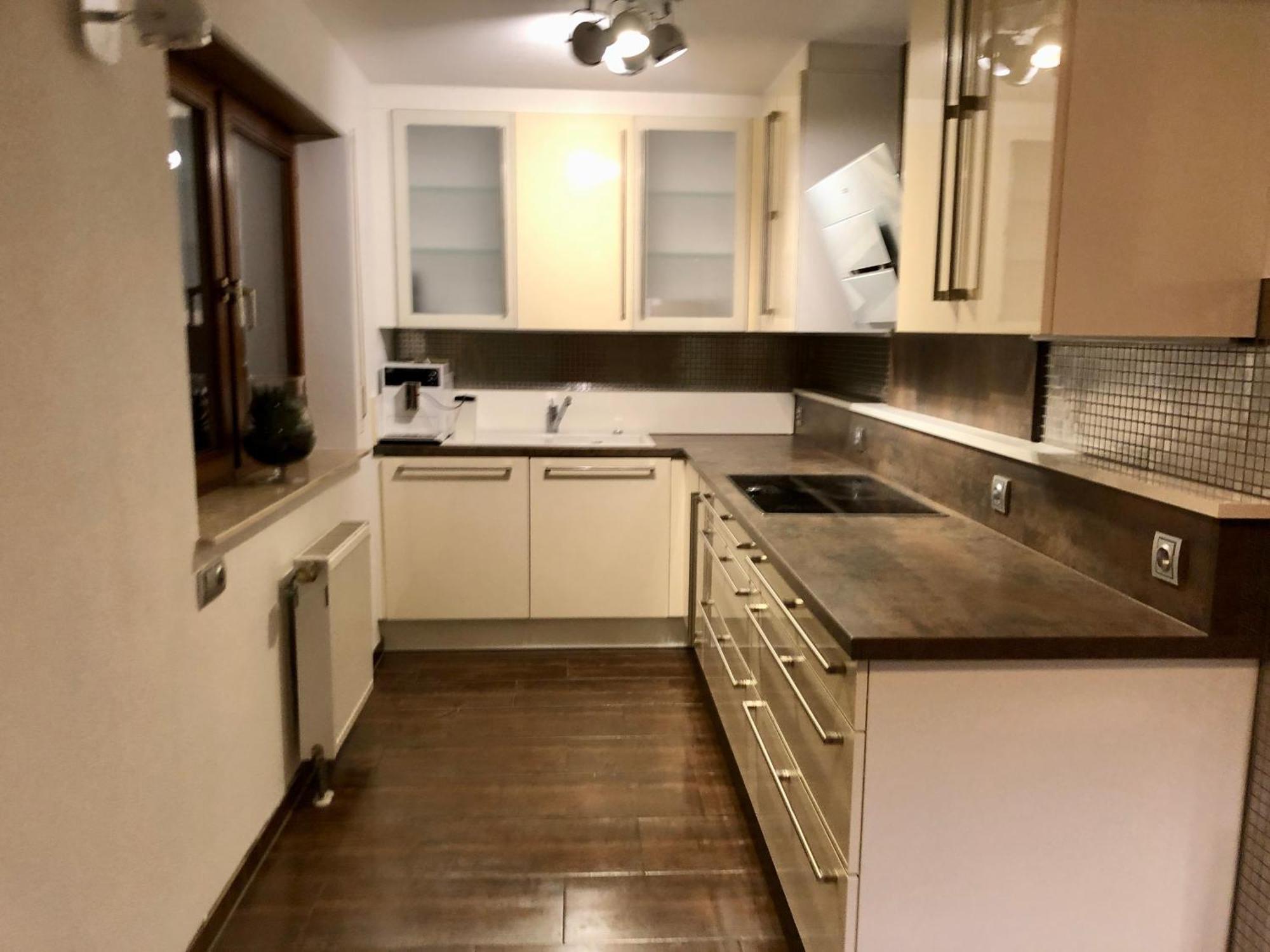 Wunderschoenes 2 Zimmer Apartment Zentrum Goldstadt Pforzheim Luaran gambar