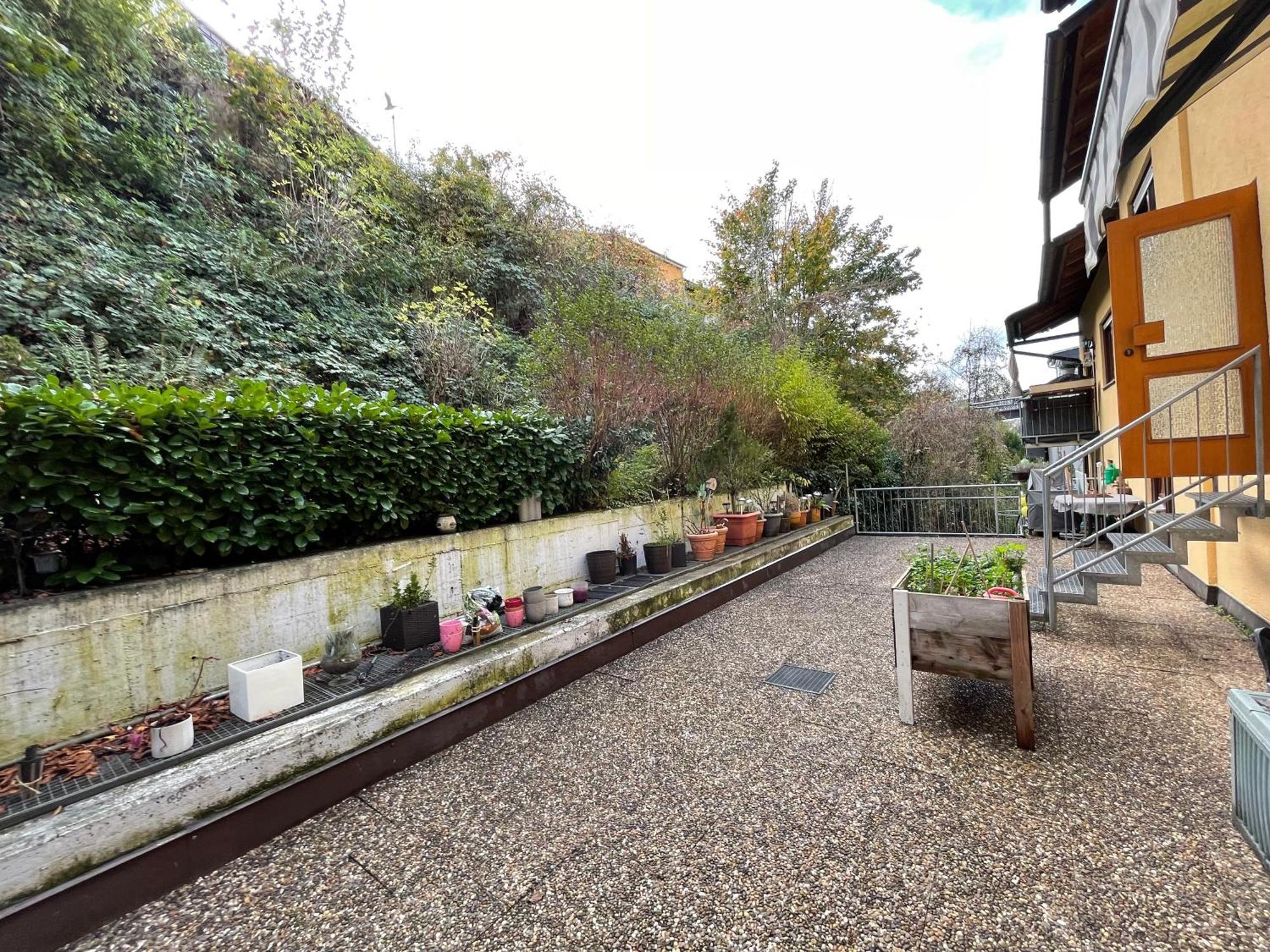Wunderschoenes 2 Zimmer Apartment Zentrum Goldstadt Pforzheim Luaran gambar